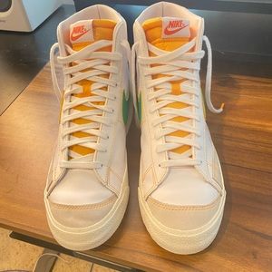 Nike Blazer Mid '77 DD9239-100 'Roswell Rayguns' Men's Shoe Size 10.5